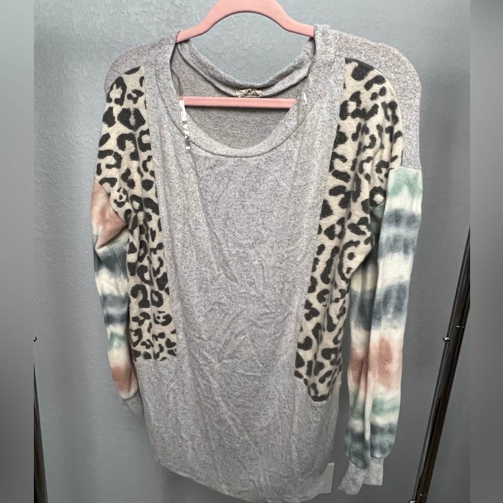 Mixed pattern Womens top